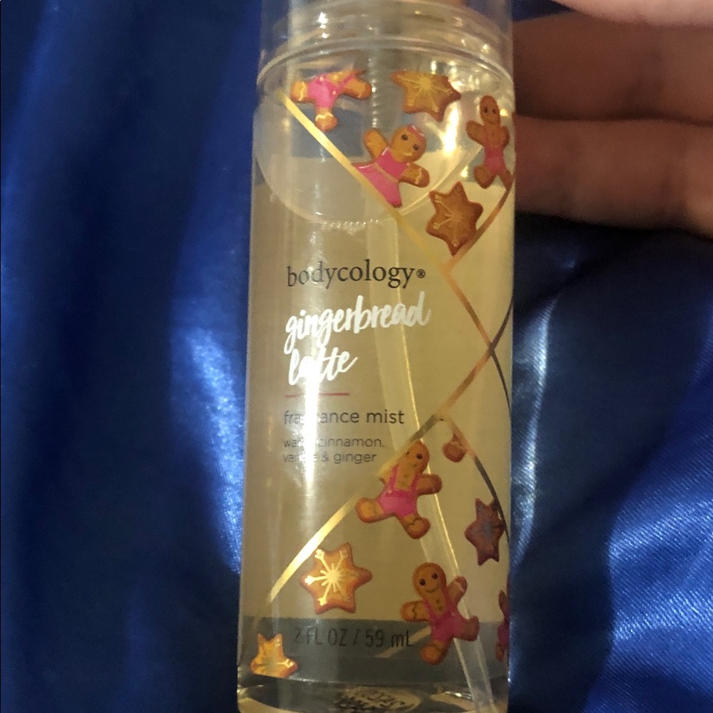 Bodycology Gingerbread Latte Fragrance Mist - Clear